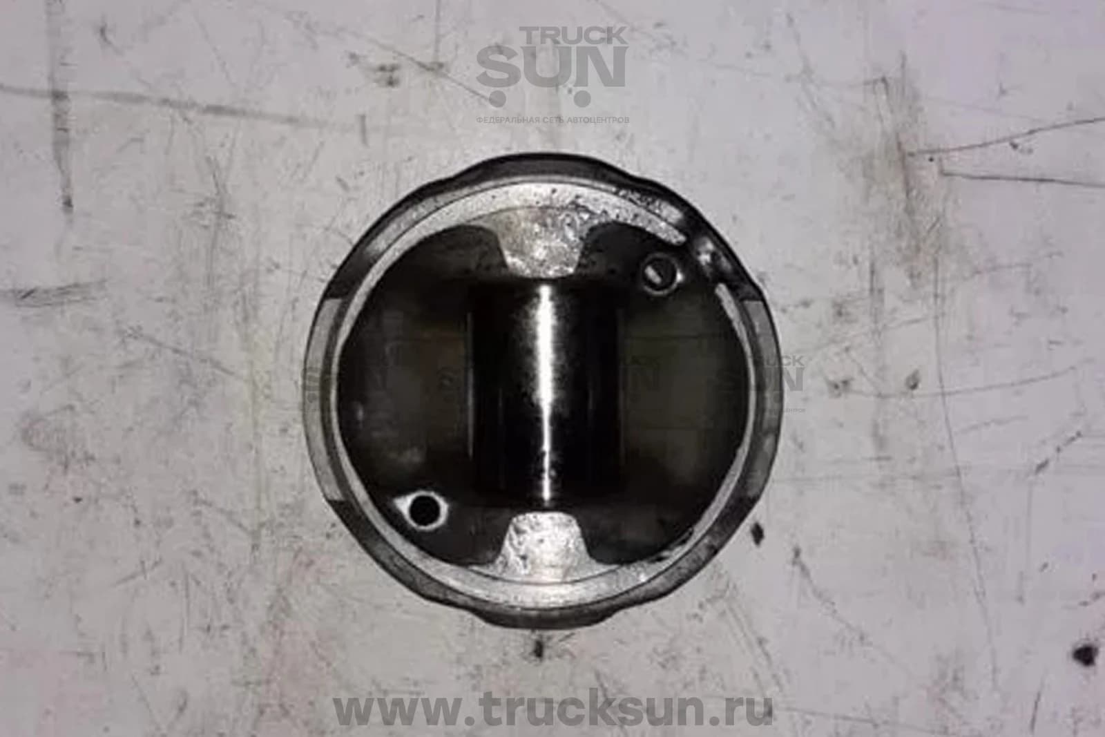 Поршень STD D4DD HD78 Б/У, изображение 2 из 3