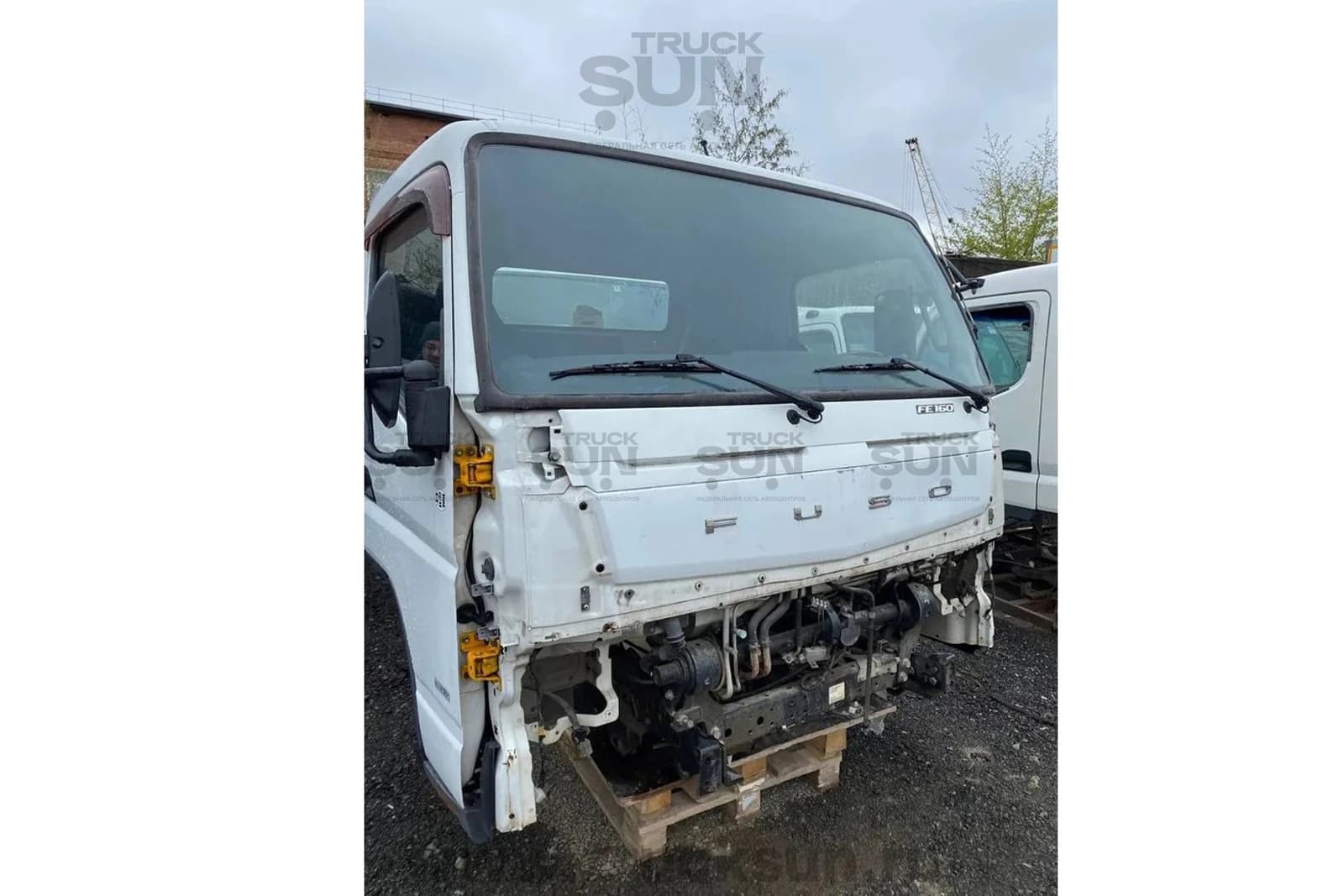 Кабина MMC FUSO CANTER евро5, изображение 7 из 8