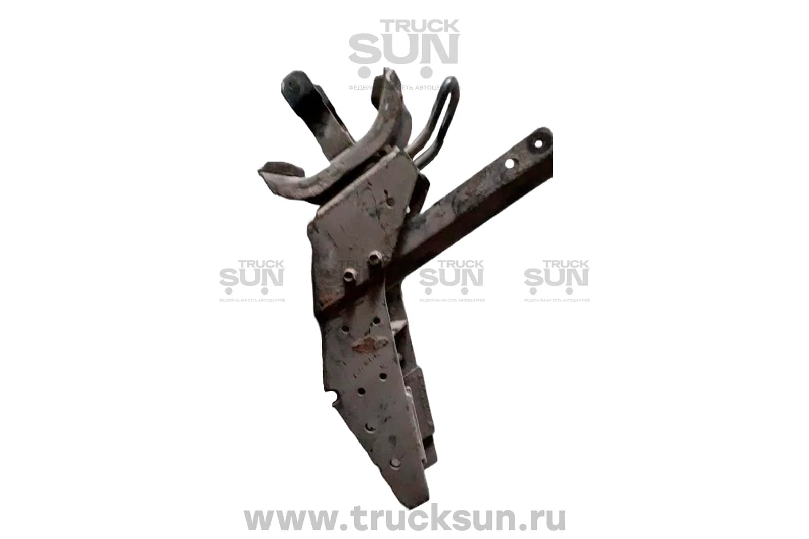 Кронштейн кабины RR LH NLR85 Б/У (8980014442), изображение 1 из 3