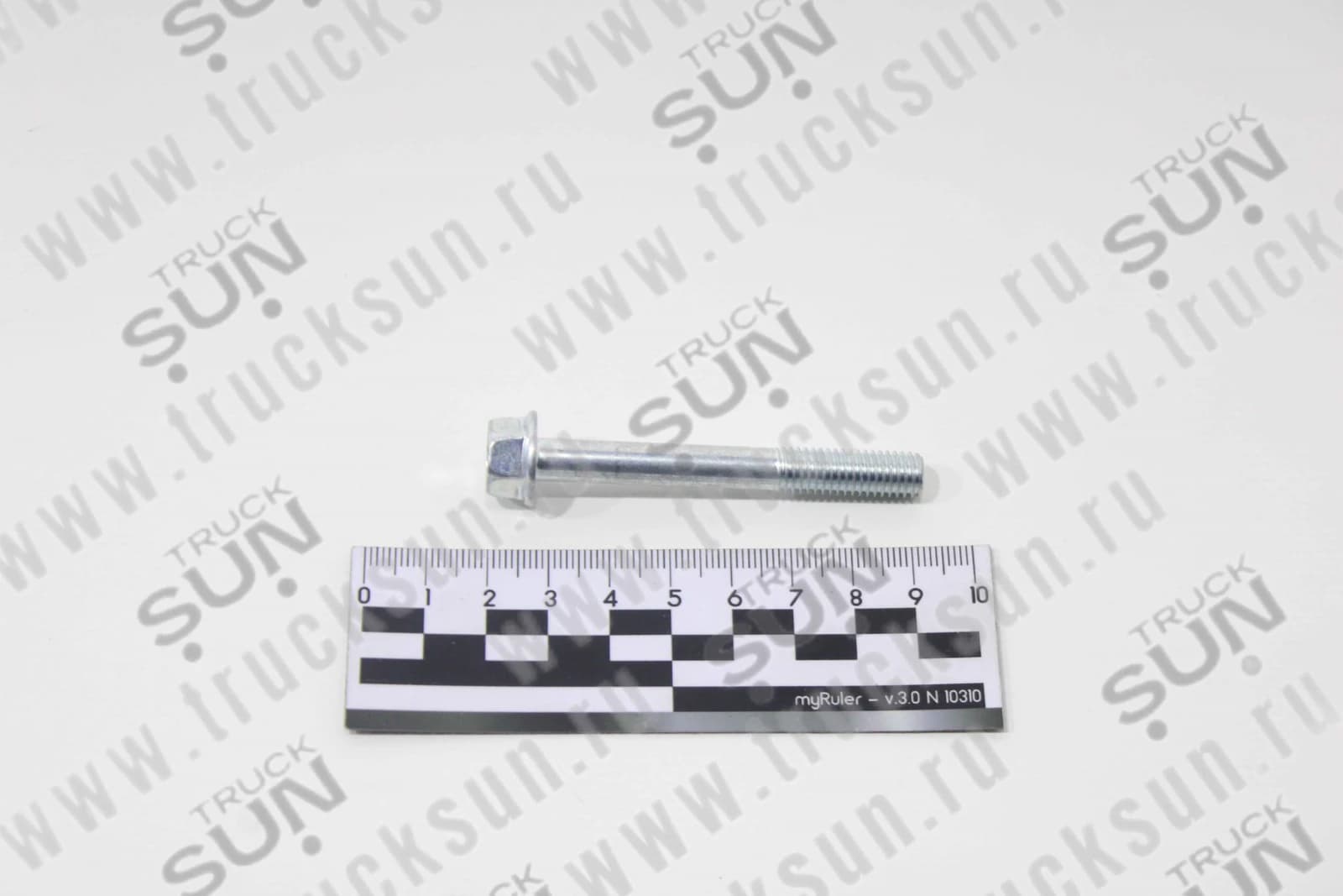 Болт клапанной крышки 4HK1 NQR75