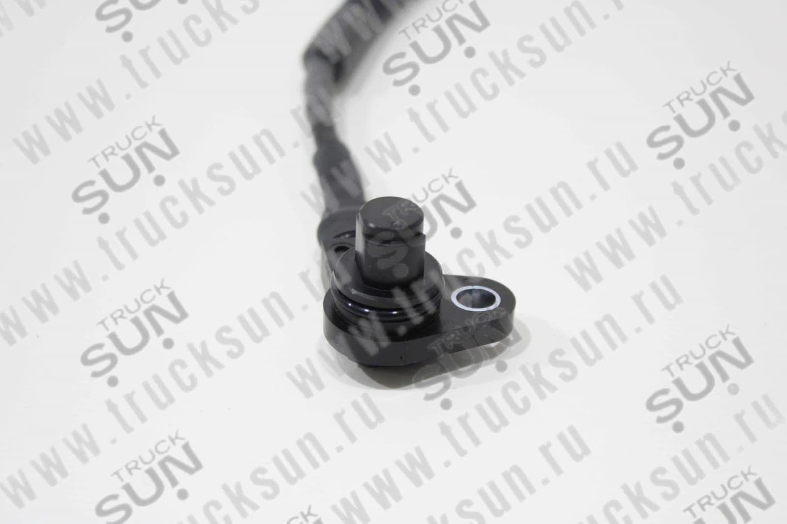 Датчик распредвала NQR75/4HK1/6HK1 HITACHI (8973297751,8973297750) не как коленвала 8973061131, изображение 2 из 3
