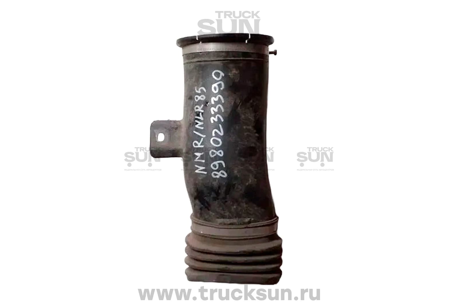 Воздухозаборник нижний 4JJ1T NLR85/NMR85 Б/У, изображение 1 из 2