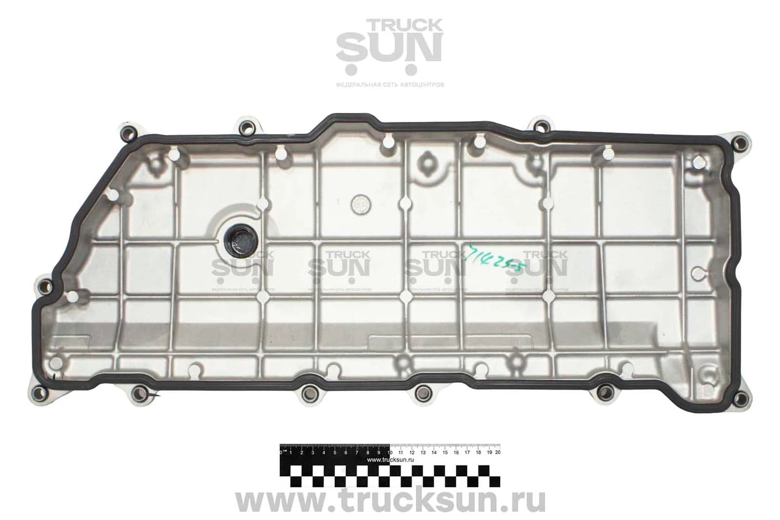 Крышка клапанная ГБЦ 4HK1 (8973548033), изображение 2 из 2