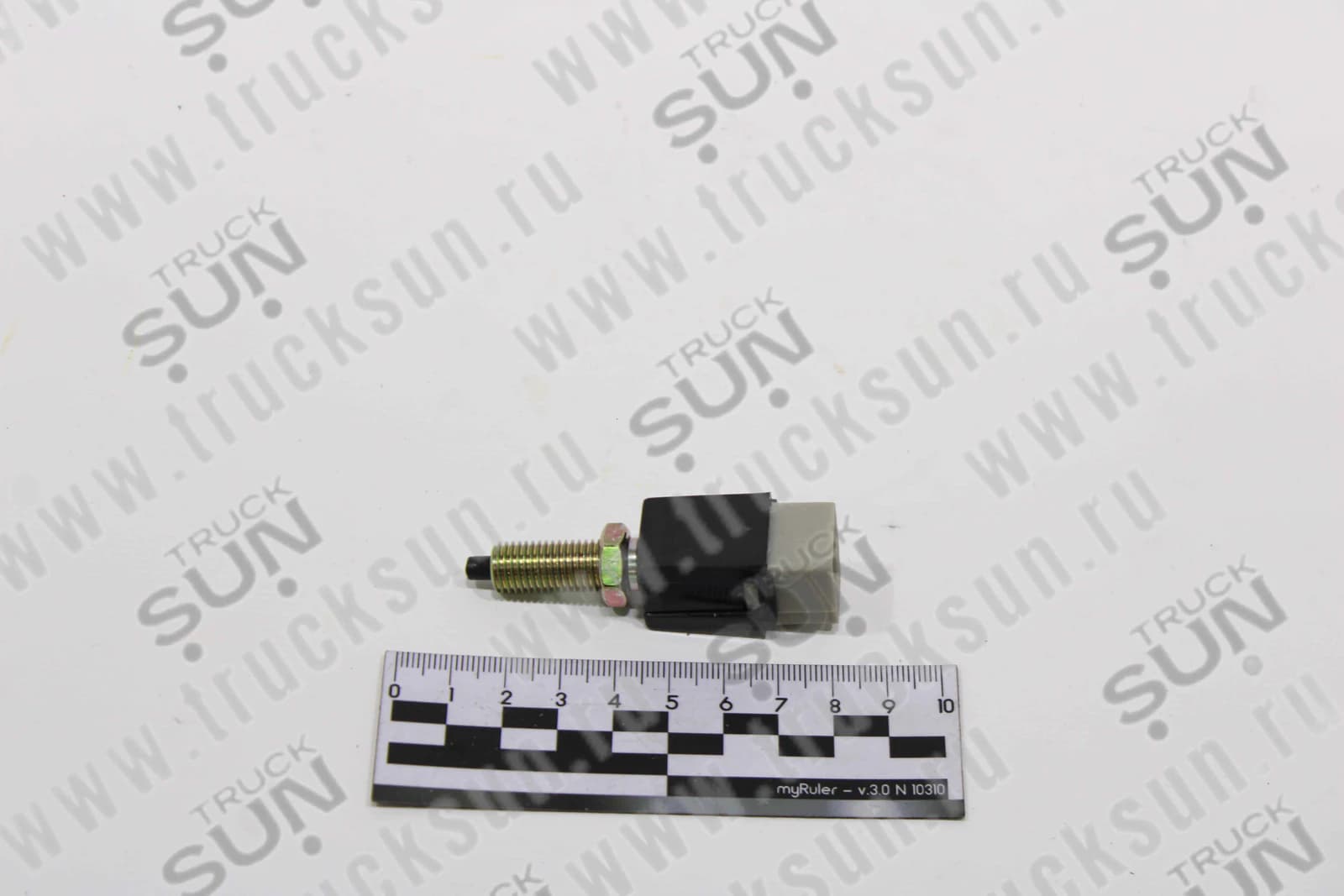 Датчик педали тормоза NLR85/NMR85/NQR90/NPR75, изображение 3 из 3