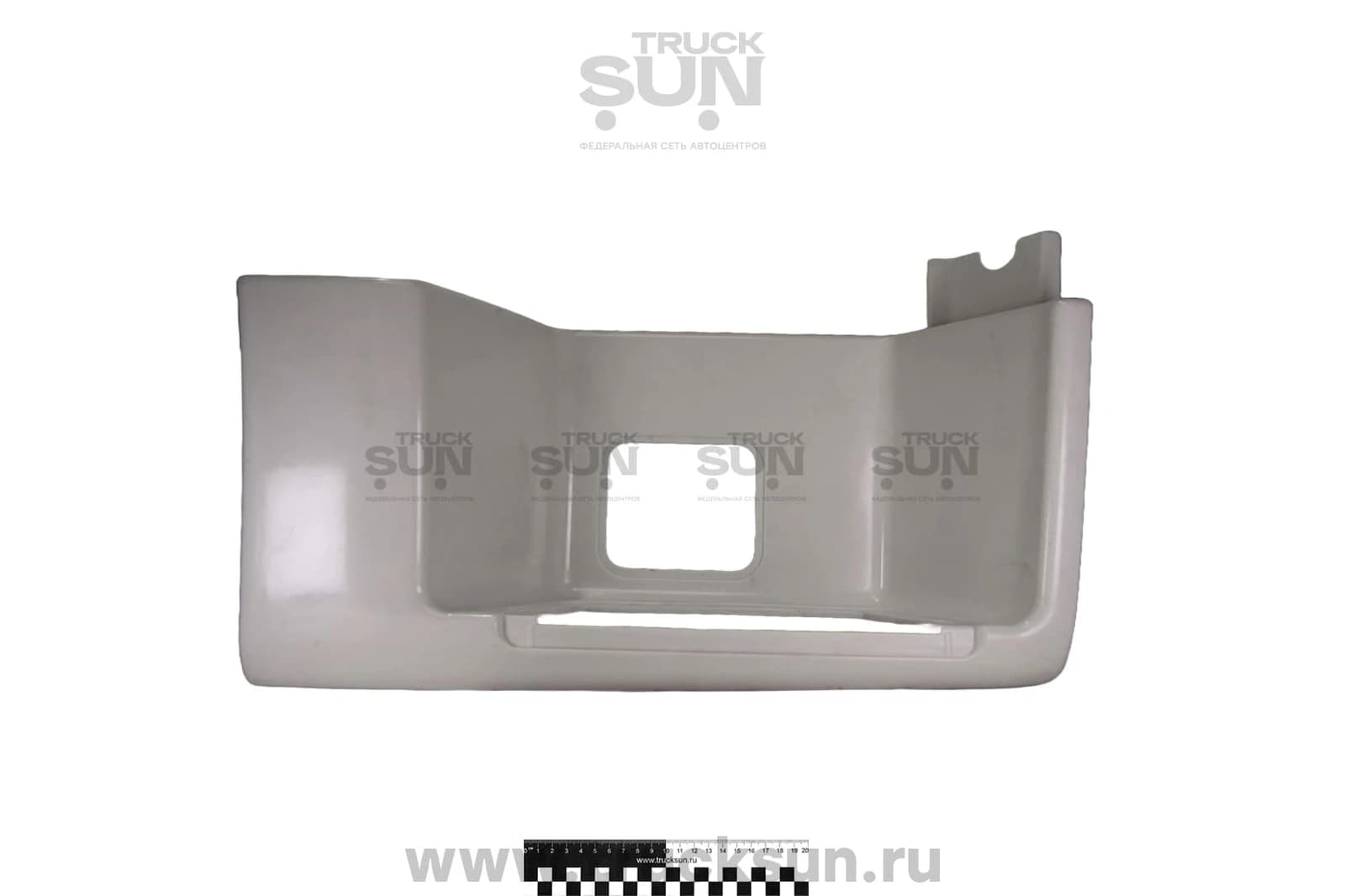 Панель подножки ниж. RH HOWO T5G/C7H