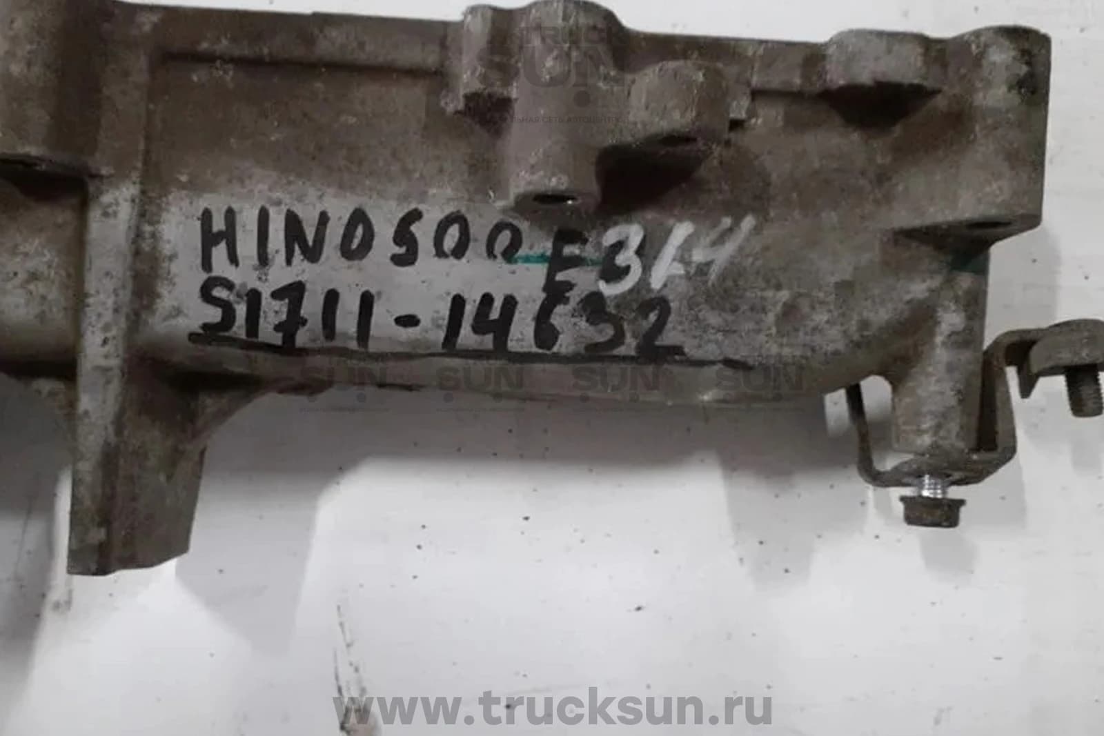 Коллектор впускной HINO300 Евро4 (17111E0351) Б/У, изображение 2 из 4