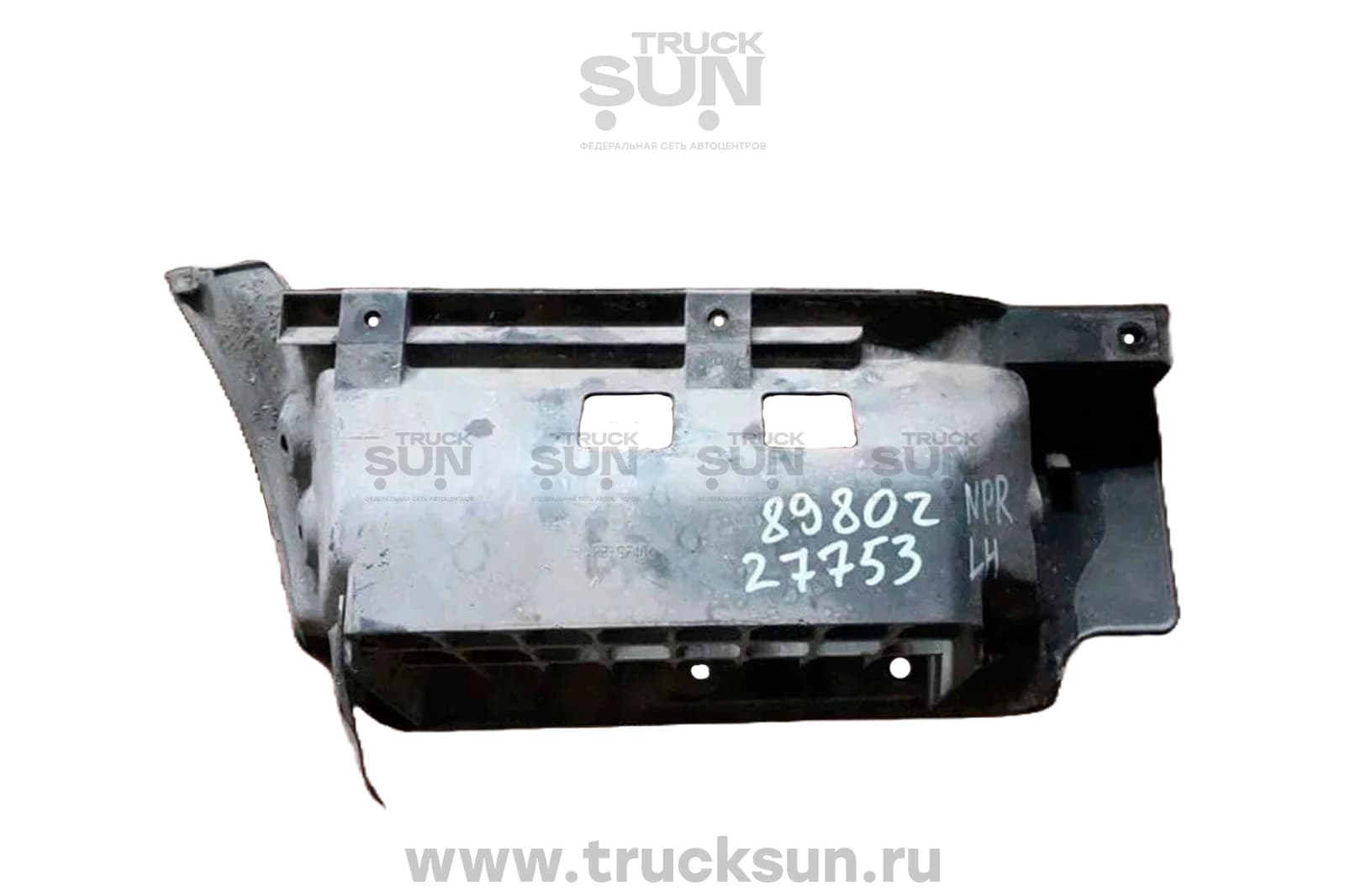 Подножка кабины LH NLR85/NMR85/NPR75/NQR90 Б/У, изображение 2 из 2