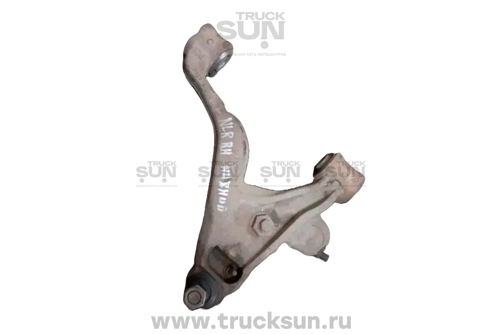Рычаг подвески RH DOWN NLR85 (8980012590) Б/У, изображение 1 из 2