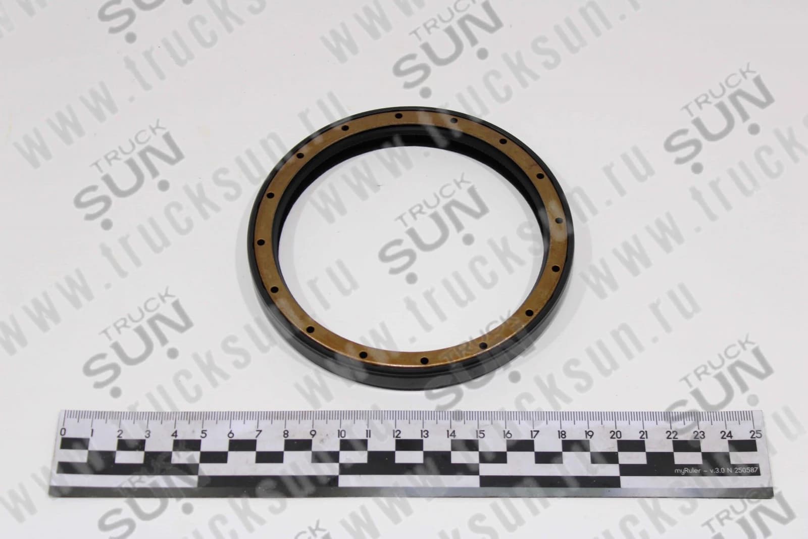 Сальник КПП RR EXZ51 ISUZU 104*126*13, изображение 1 из 2
