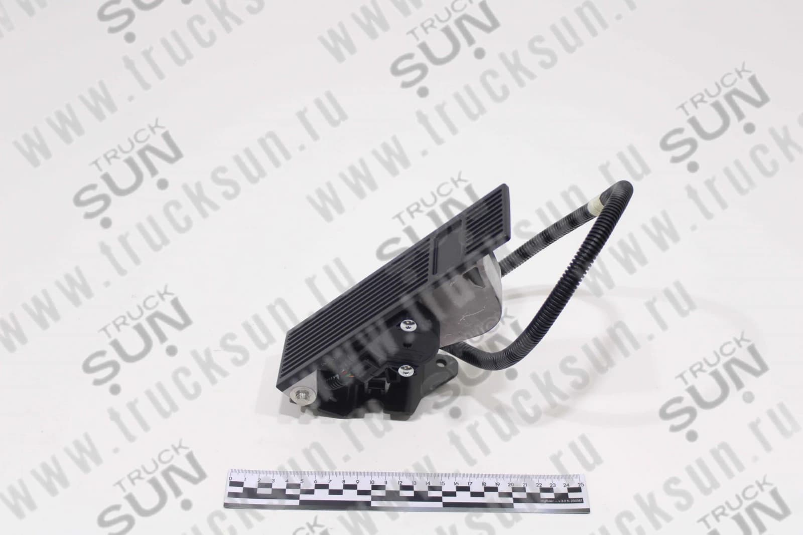 Педаль газа D4DD HD78, изображение 3 из 4