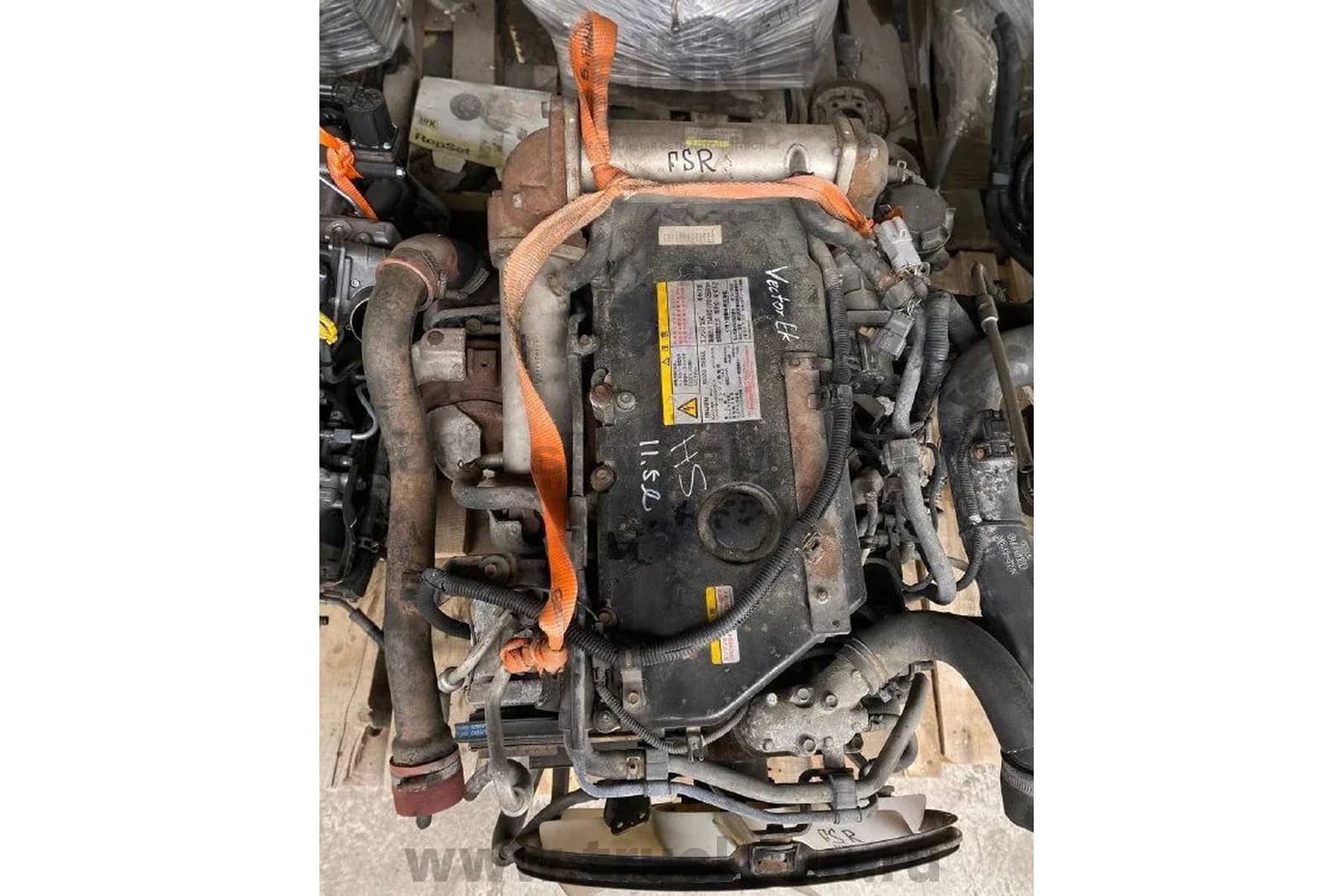 Двигатель в сборе 4HK1 FSR90, изображение 8 из 8