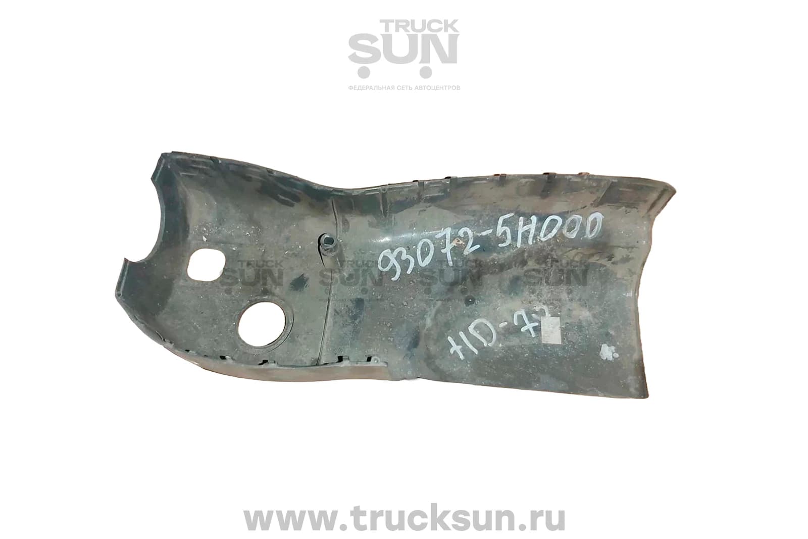 Кожух рулевой колонки (правая часть) Hyundai HD72/78 Б/У, изображение 2 из 2