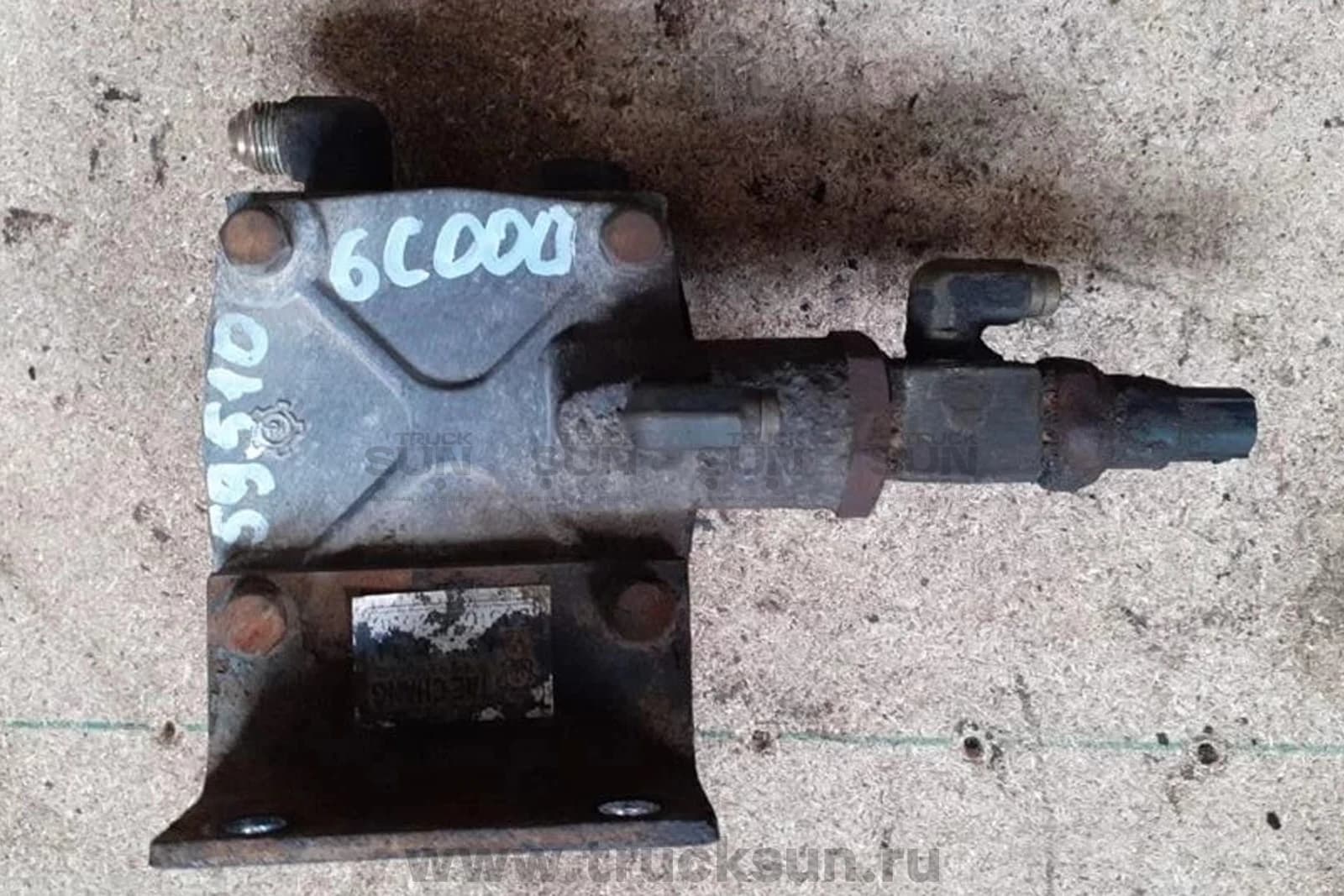 Клапан тормозной HD120 Б/У, изображение 1 из 4