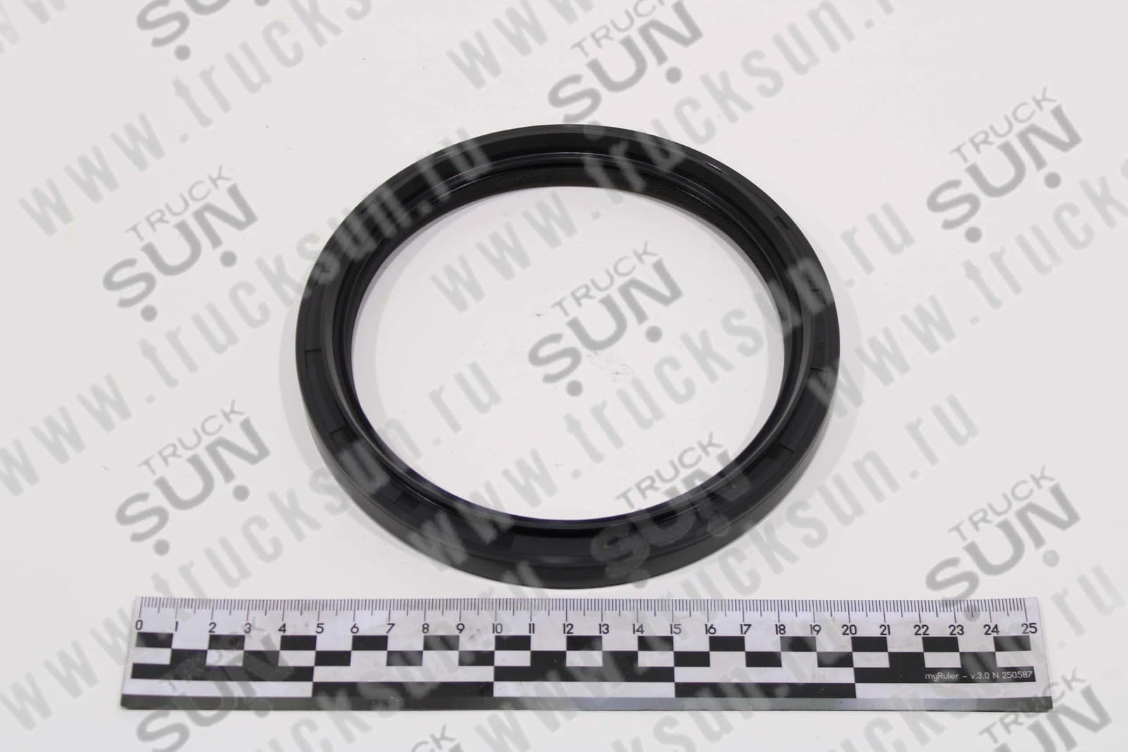 Сальник коленвала RR F20C HINO PROFIA - 135*165*14*20,5, изображение 2 из 2