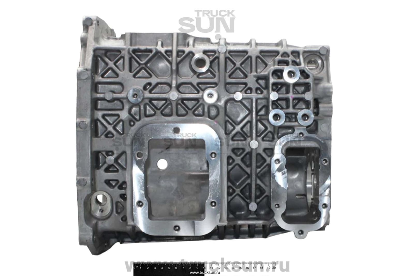Корпус КПП средняя часть MYY5T NQR71/75, изображение 4 из 5