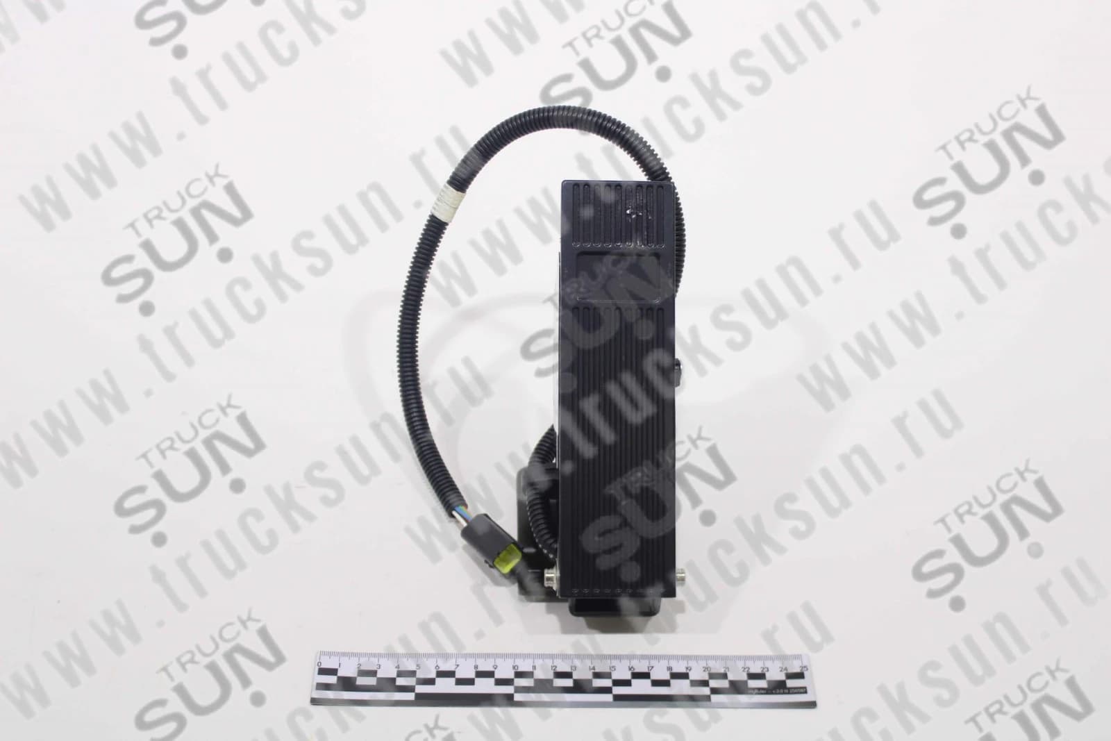 Педаль газа D4DD HD78