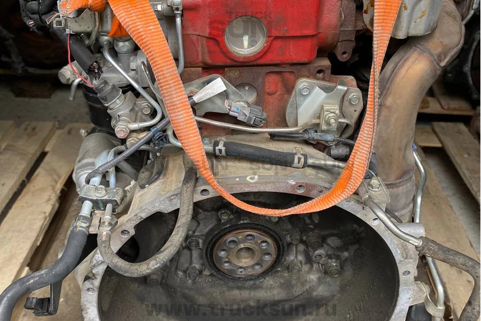 Двигатель в сборе N04C HINO300 евро4 б/у, изображение 2 из 3