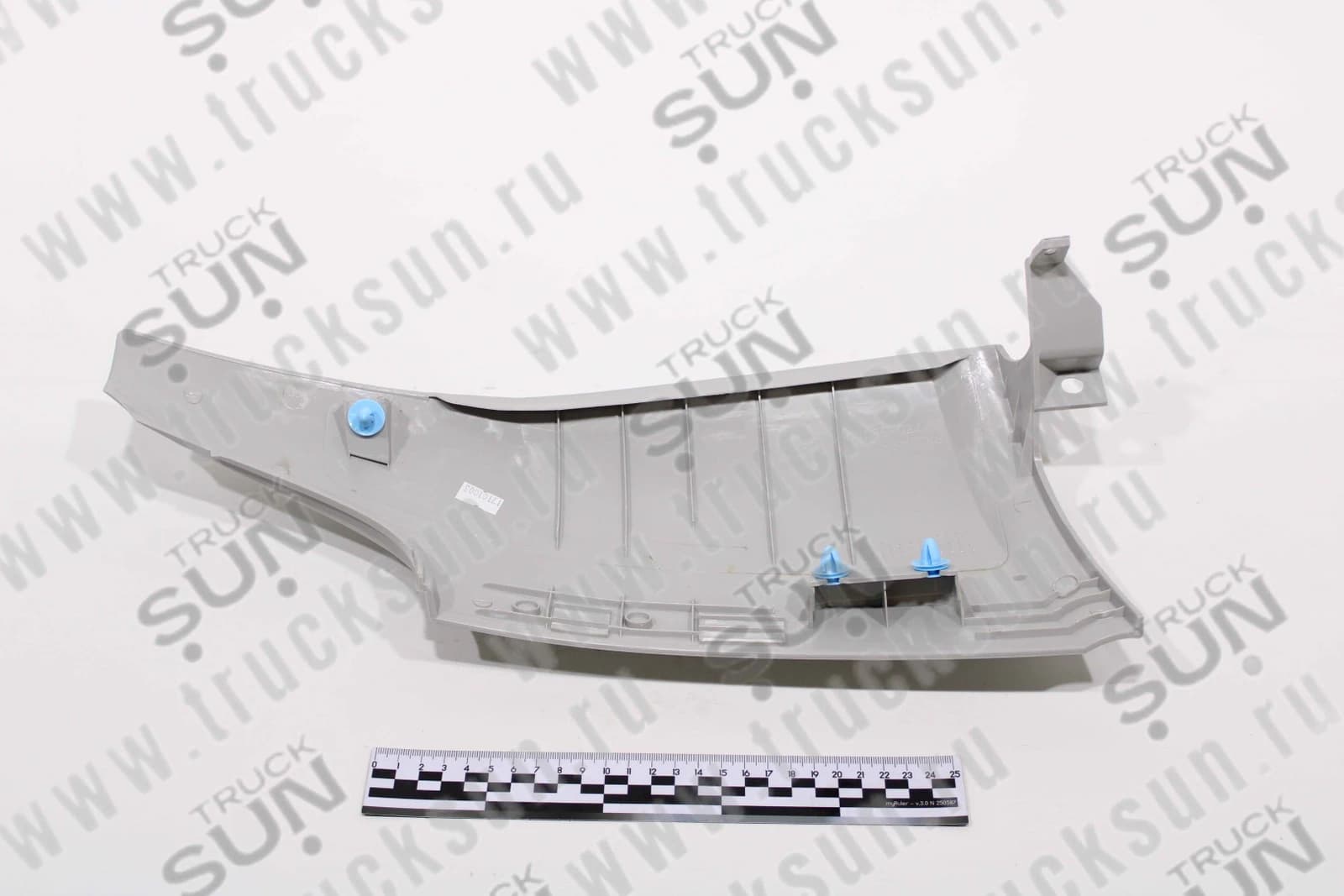 Панель угла кузова RH MIGHTY (82720-56000)