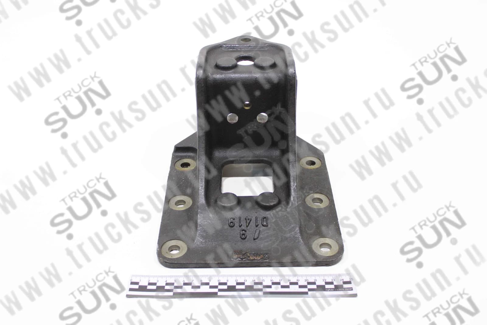 Кронштейн крепления RR рессоры RR конец FVR34, изображение 4 из 4