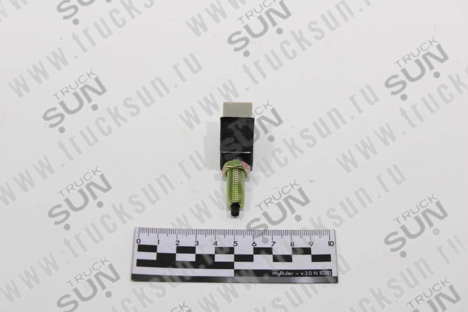 Датчик педали тормоза NLR85/NMR85/NQR90/NPR75