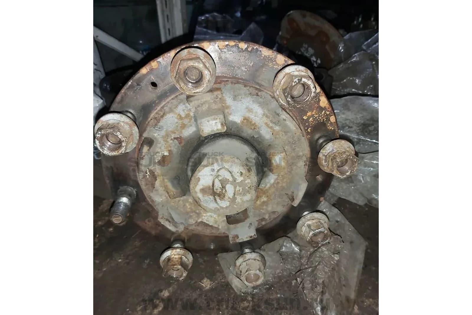 Ступица FR HD120 D6GA (51752-6A800) Б/У, изображение 5 из 5