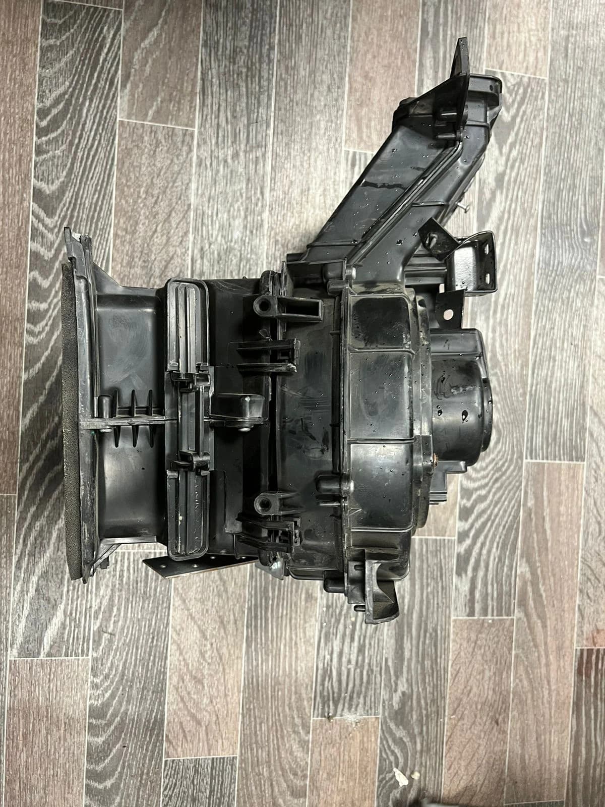Отопитель в сборе JAC N75/80/90 (8100100LE010) с МОТОРЧИКОМ Б/У, изображение 3 из 4
