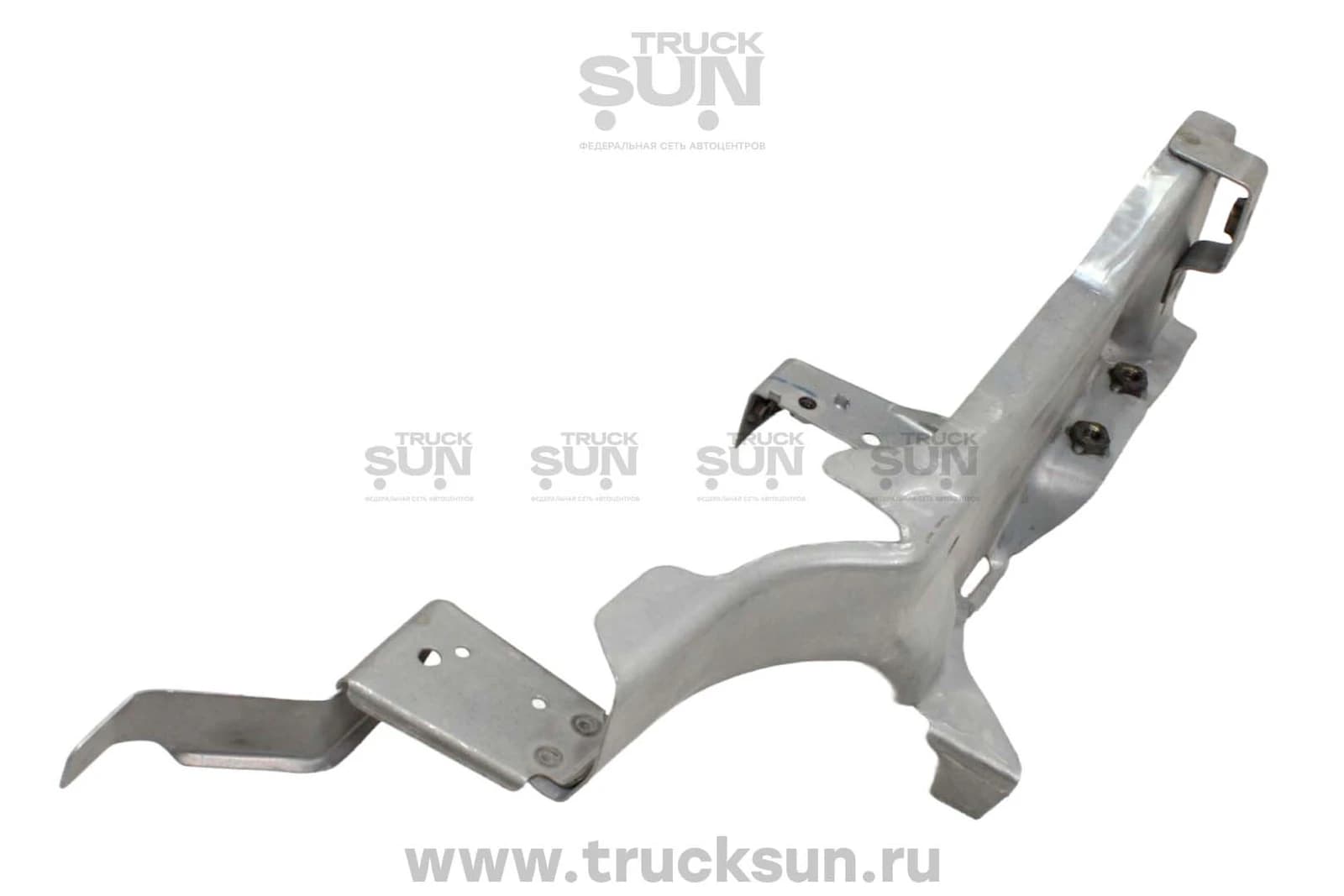 Кронштейн фары RH NQR75, изображение 1 из 3