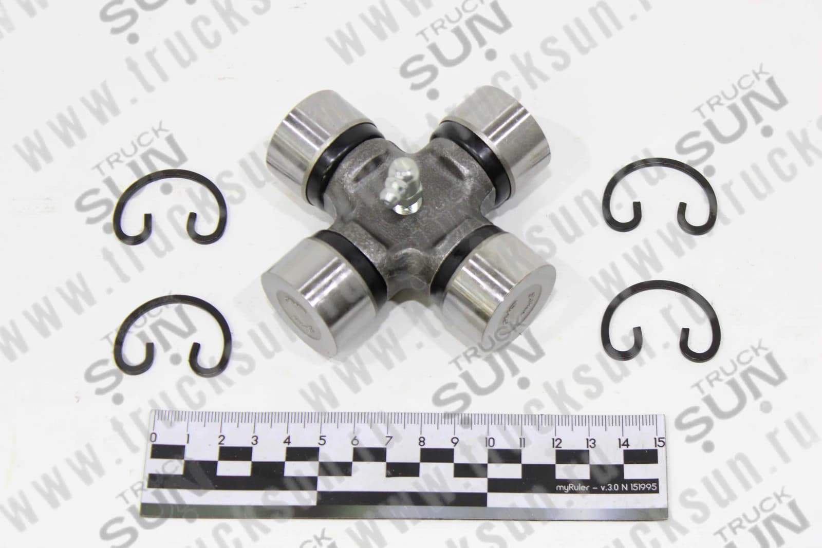 Крестовина кард.вала ISUZU 2-5 т. 33-93