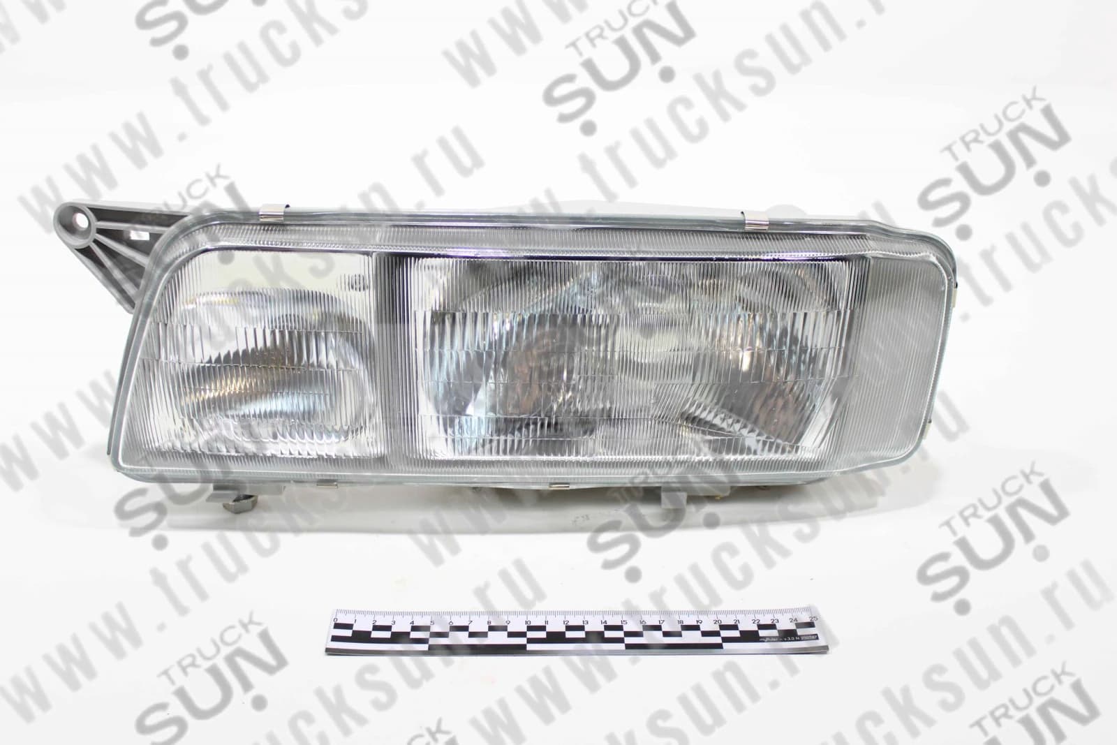 Фара LH ISUZU GIGA