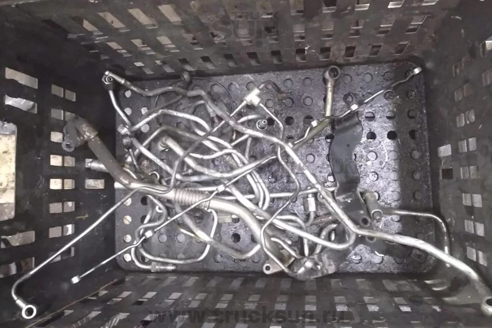 Трубка обратки топлива HINO500 евро4 Б/У