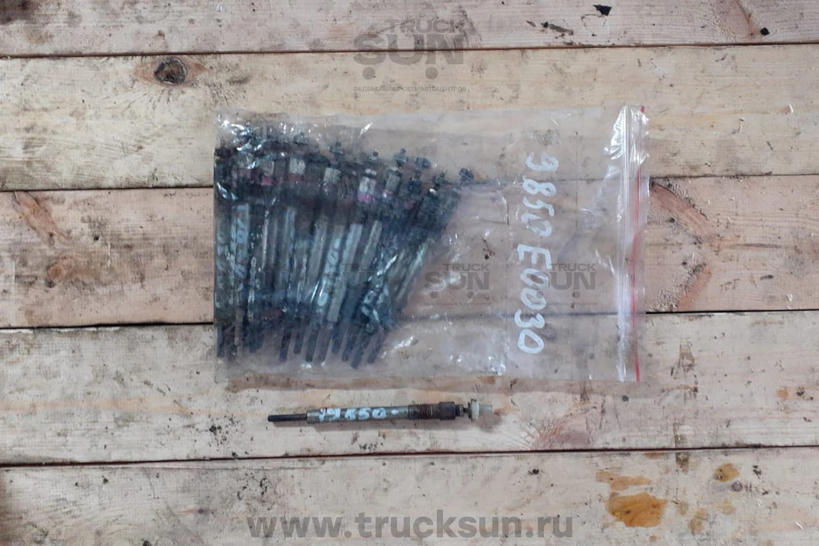 Свеча накала HINO300 Евро3/4/500 Б/У