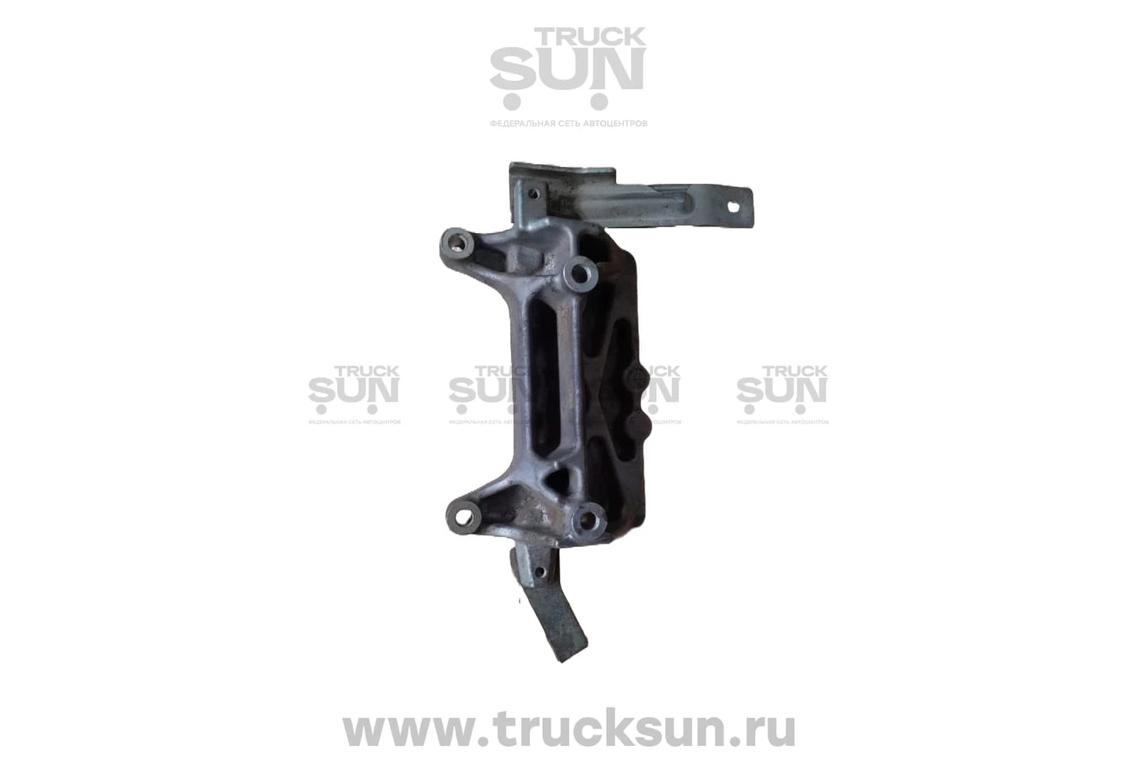 Кронштейн топливной (рампы) рейки NQR90/NPR75/NLR85 Б/У, изображение 2 из 2