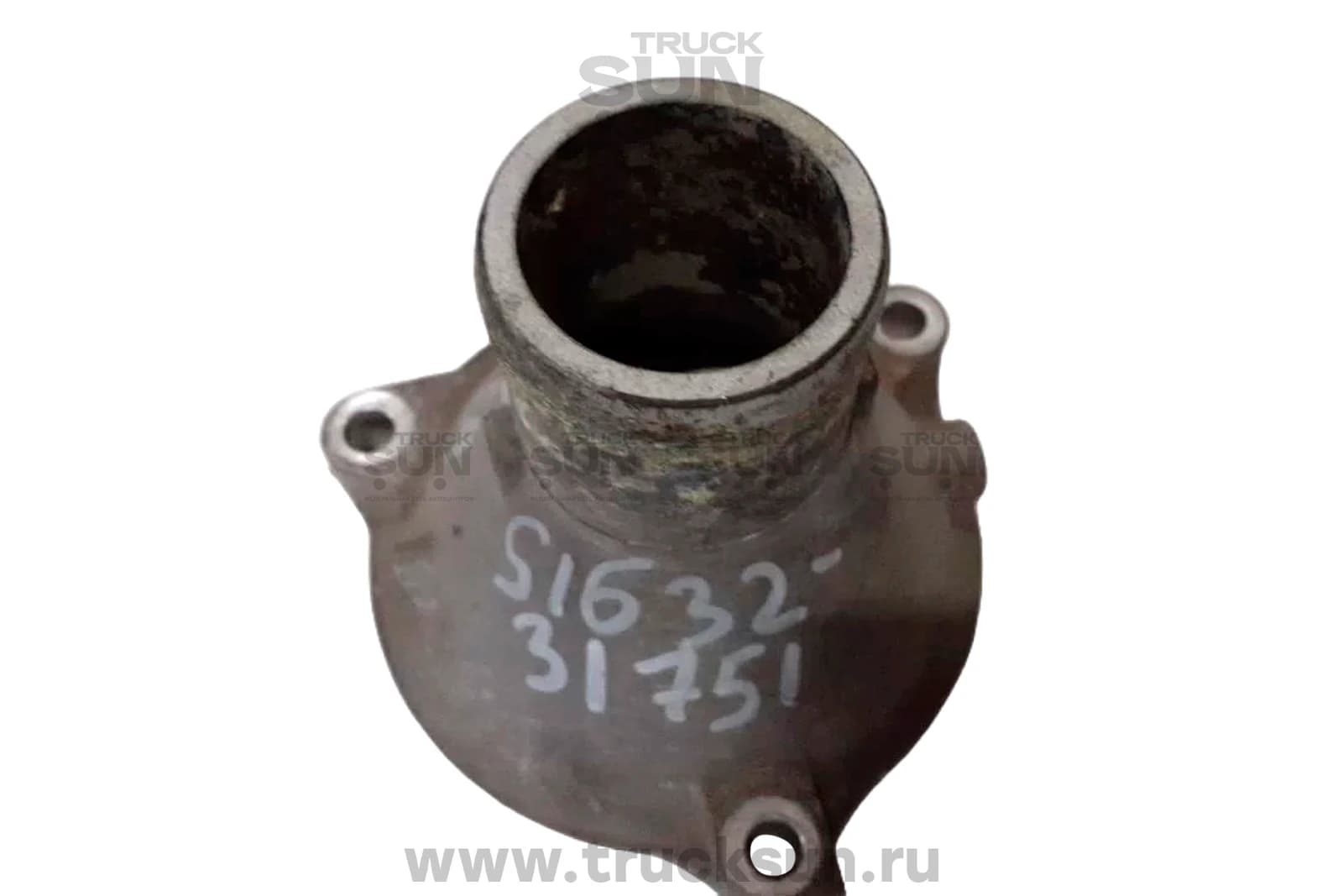 Крышка корпуса термостата J08E HINO500 Евро4 (S163231751) Б/У, изображение 1 из 3