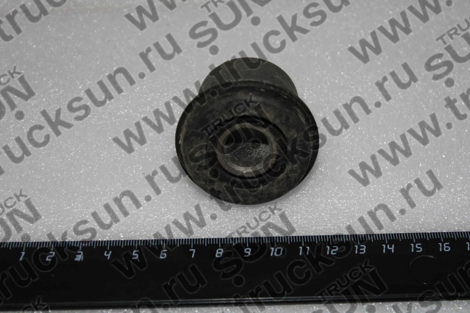 Сайлентблок рессоры FR JAC N90 (2902030E0), изображение 2 из 2