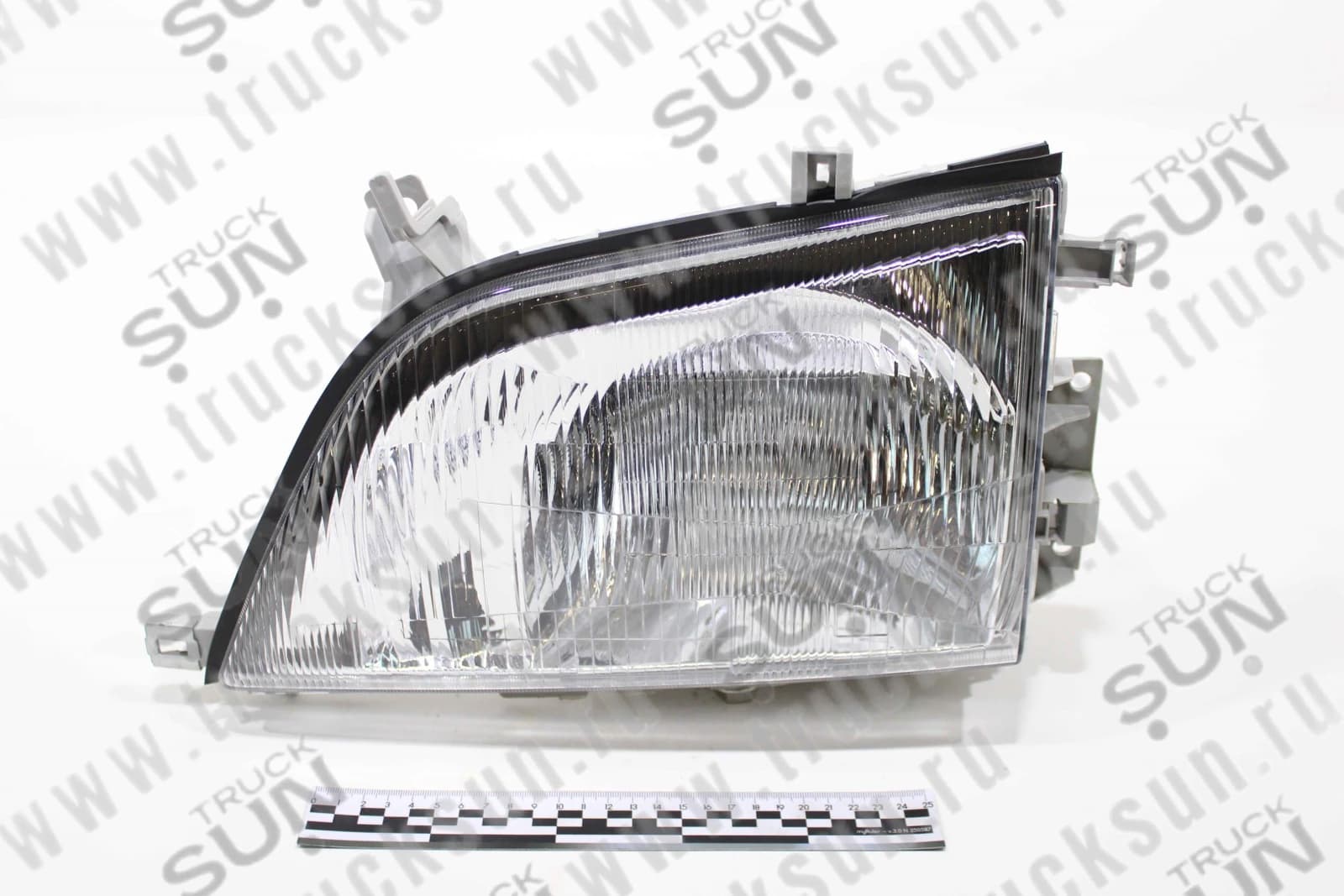 Фара LH HINO300 евро3/4 у/к / ш/к - без поворотника, изображение 1 из 3