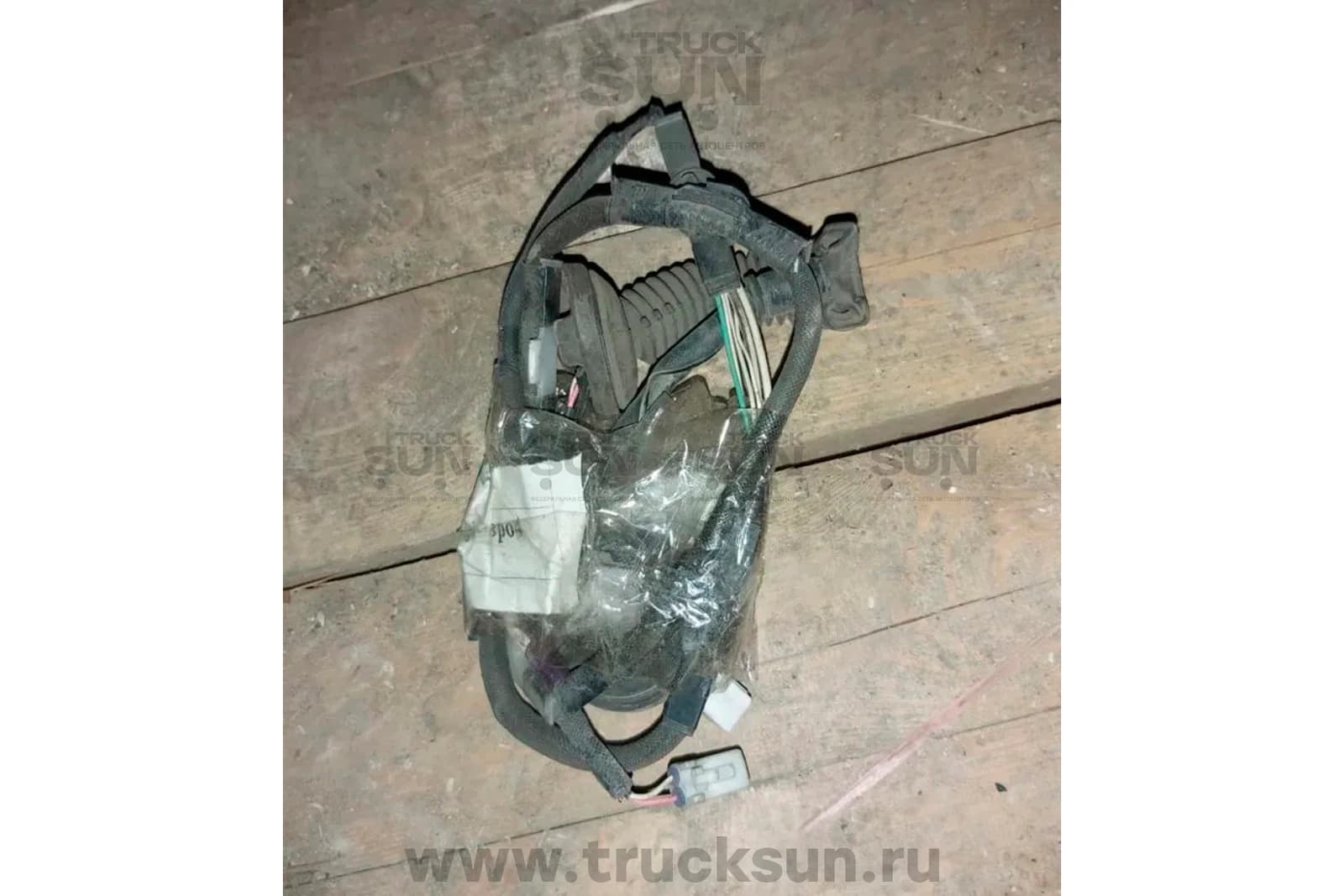 Проводка двери LH HINO300 евро4 (82152-37D90) Б/У, изображение 2 из 2