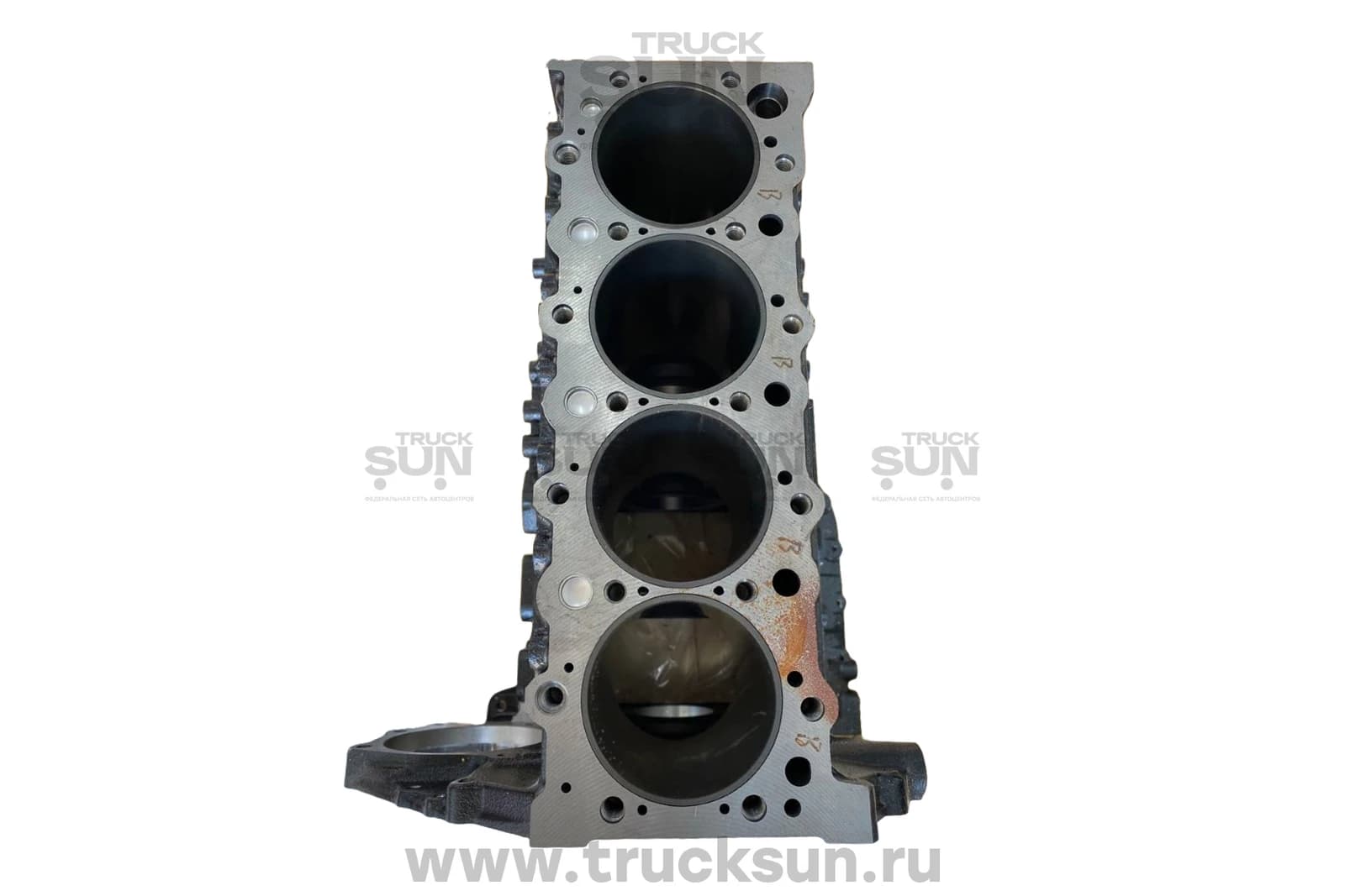 Блок цилиндров 4HK1-T NPR75/NQR90/FSR/NQR75, изображение 2 из 3